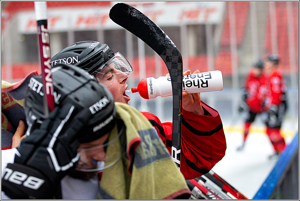 PENNY DEL; Koelner Haie Wintergame Training; Koeln, 02.12.2022